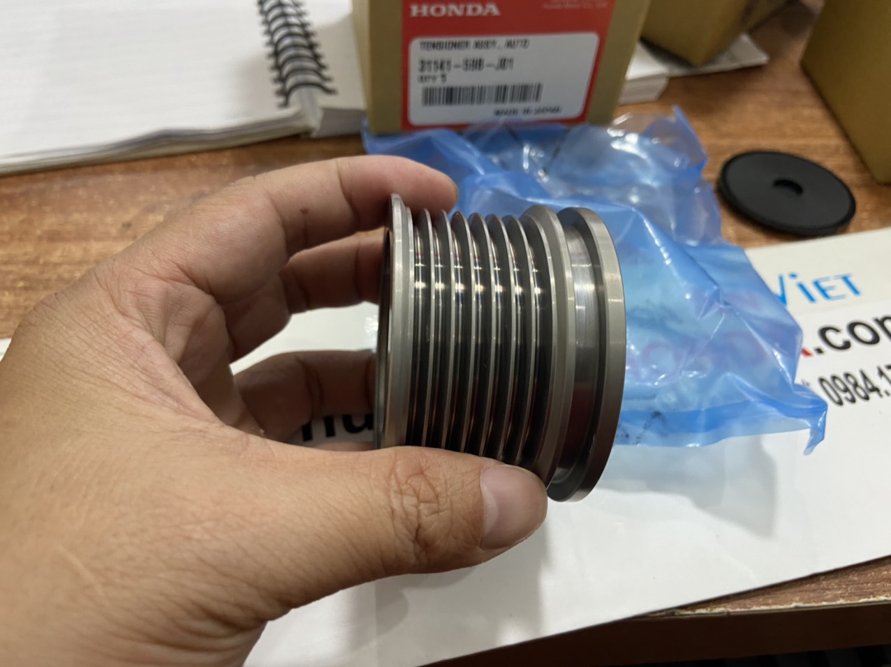 Puly đầu máy phát xe Honda HRV